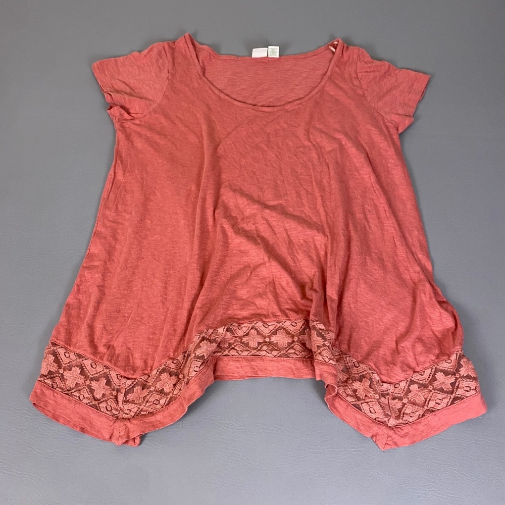 Lucy & Laurel Tunic Top Womens 1X Coral Pink Crochet Lace Trim Short Sleeve Boho